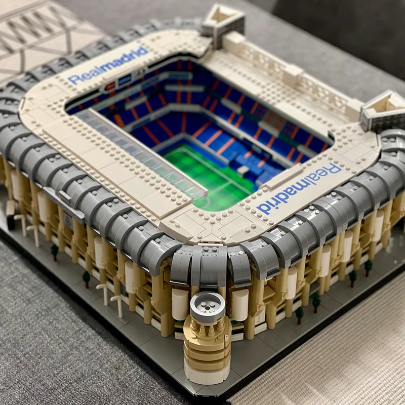 В НАЛИЧИИ Ideas MOC Real Madrid Стадион Сантьяго Бернабеу Совместимая модель 10299 Street View Строительные блоки Кирпичи Детские игрушки Подарок Изображение 1