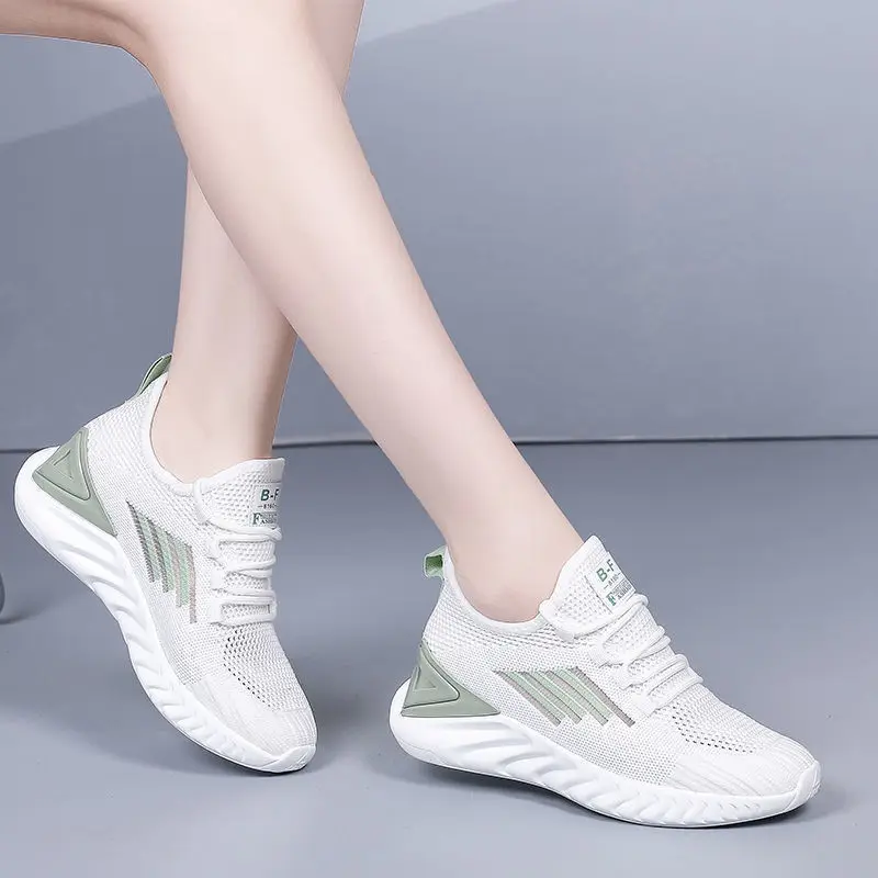 Новые женские кроссовки, универсальная повседневная обувь с дышащей сеткой, модная удобная вулканизированная обувь на платформе, Tenis Fashion Feminino Изображение 2
