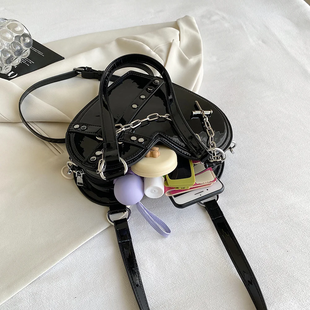 Женская шикарная сумка-слинг в форме сердца, сумка-ранец Y2K из искусственной кожи с крестиками и цепочкой, уличная сумка Spice Girls Изображение 3