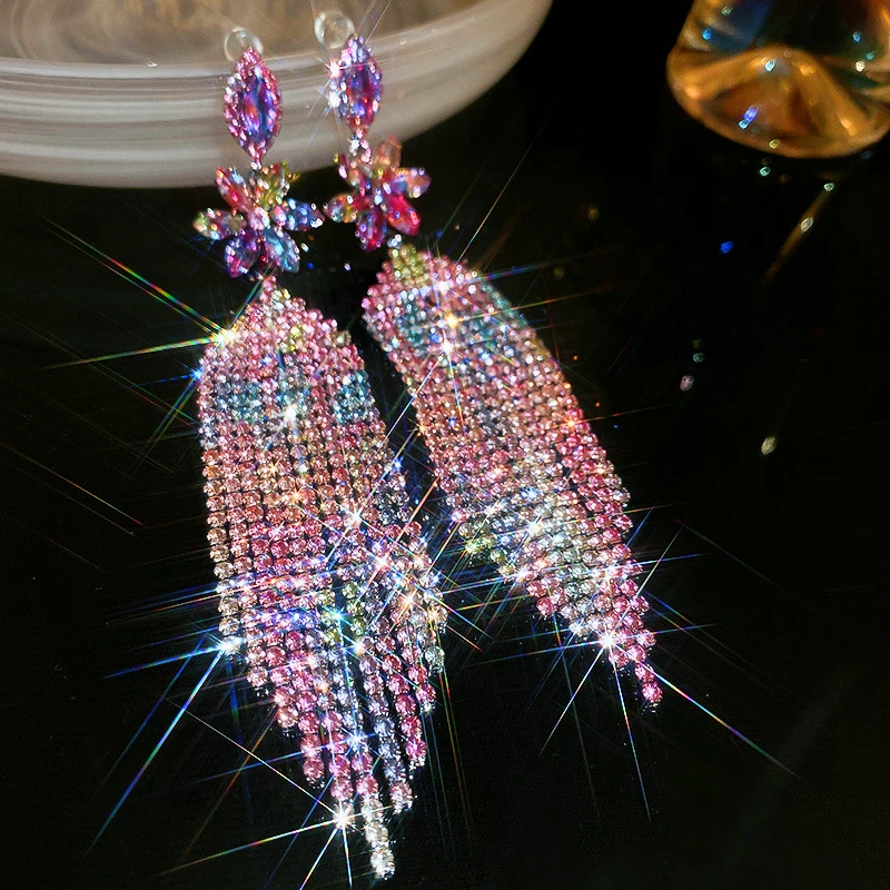 Модные блестящие разноцветные серьги с кристаллами для женщин, длинные висячие серьги со стразами с кисточками, Женские свадебные украшения и аксессуары для невесты Изображение 0