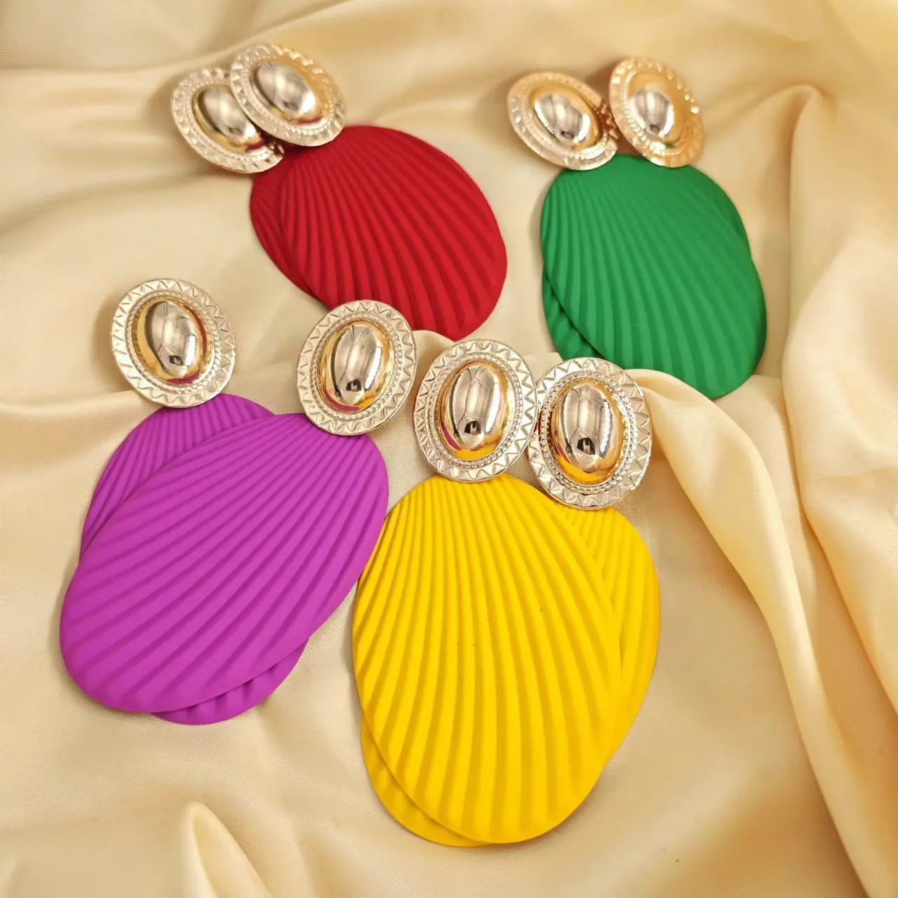 Преувеличенные Персонализированные серьги для ногтей в разноцветную овальную полоску Модные трендовые серьги для женщин Ювелирный аксессуар Изображение 1