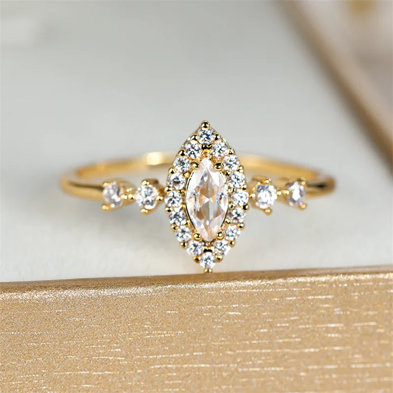 Роскошное женское кольцо с белым кристаллом, Очаровательные кольца из желтого золота, Обручальные кольца с камнями Для женщин, Обручальное кольцо с цирконием для невесты Изображение 0