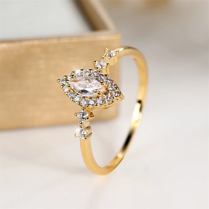 Роскошное женское кольцо с белым кристаллом, Очаровательные кольца из желтого золота, Обручальные кольца с камнями Для женщин, Обручальное кольцо с цирконием для невесты Изображение 4