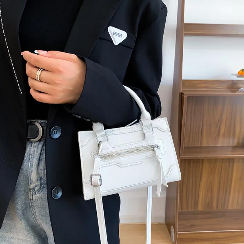 Дизайнерская сумка класса люкс 2023, Новая стильная женская сумка, кожаная женская сумка, модные однотонные сумки через плечо высокого качества Изображение 4