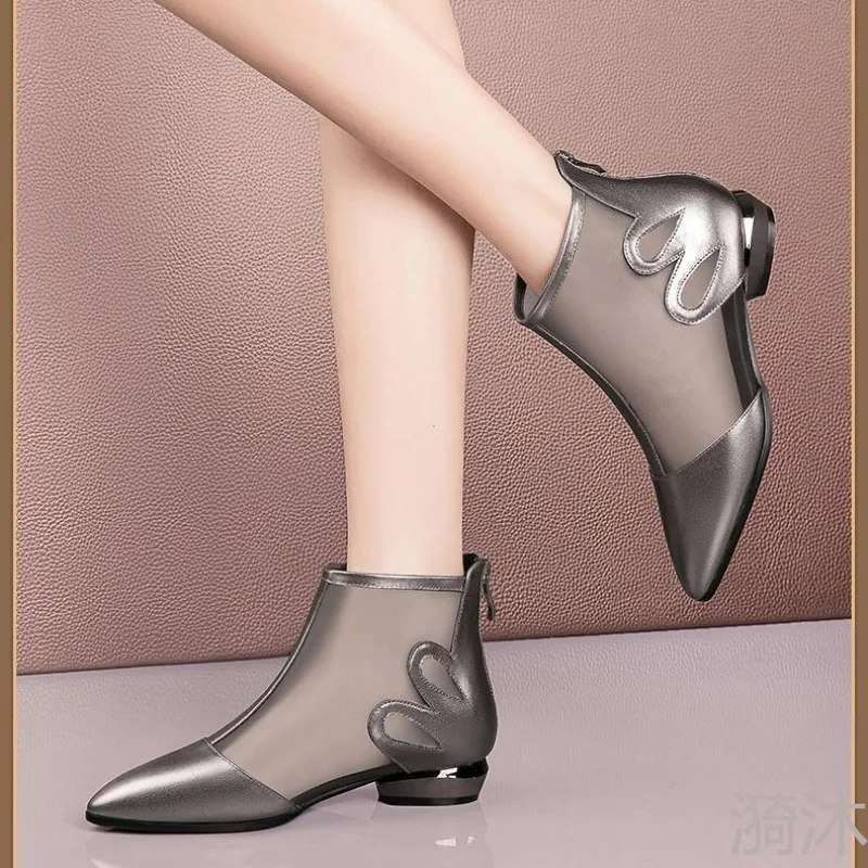 2023 Женские кожаные сетчатые ботинки со стразами Летняя обувь ботильоны с острым носком на толстом каблуке с открытой спиной женские роскошные сандалии Изображение 3