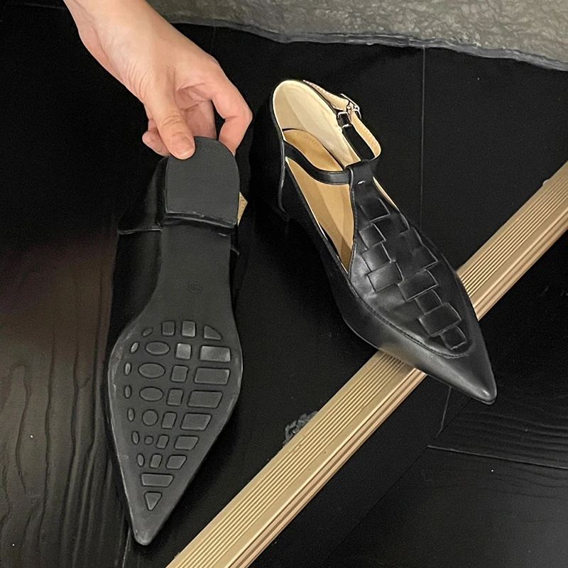 Женская обувь, резиновые женские сандалии, плетеные туфли на плоской подошве с острым носком, золотистые женские повседневные туфли на открытом воздухе, летние слипоны Mary Janes 2023 года выпуска Изображение 1