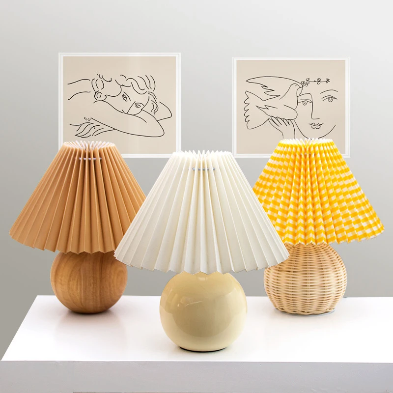 Корейская плиссированная настольная лампа Ceramicrattan, настольная лампа для гостиной, украшение дома, трехцветная светодиодная лампа, винтажная прикроватная лампа Изображение 0