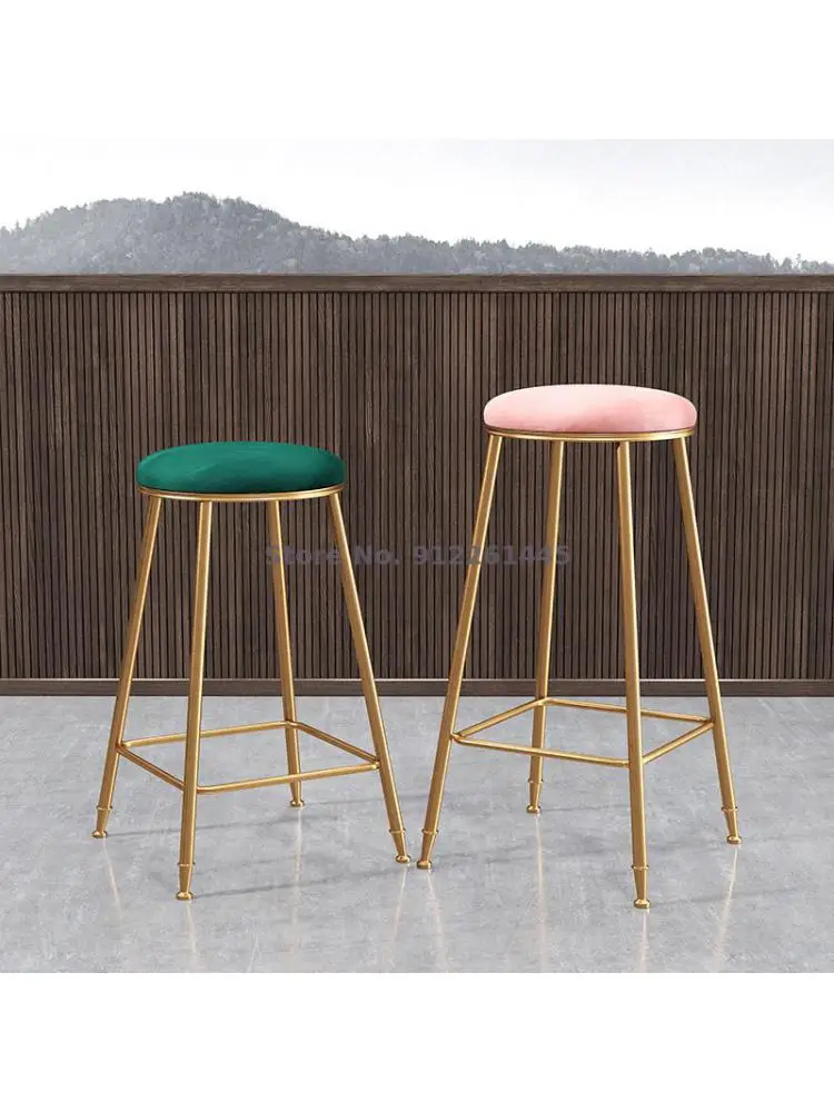 Скандинавский постмодернистский сетчатый красный стул для отдыха, табурет, кофейня, бар, простой легкий роскошный высокий стул, круглый табурет Изображение 0