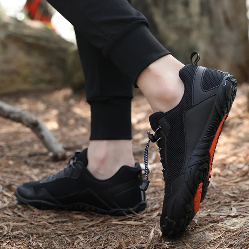 Новый популярный стиль, мужские кроссовки для бега, спортивная обувь на шнуровке, уличные кроссовки для бега трусцой, удобная обувь для мужчин Изображение 0